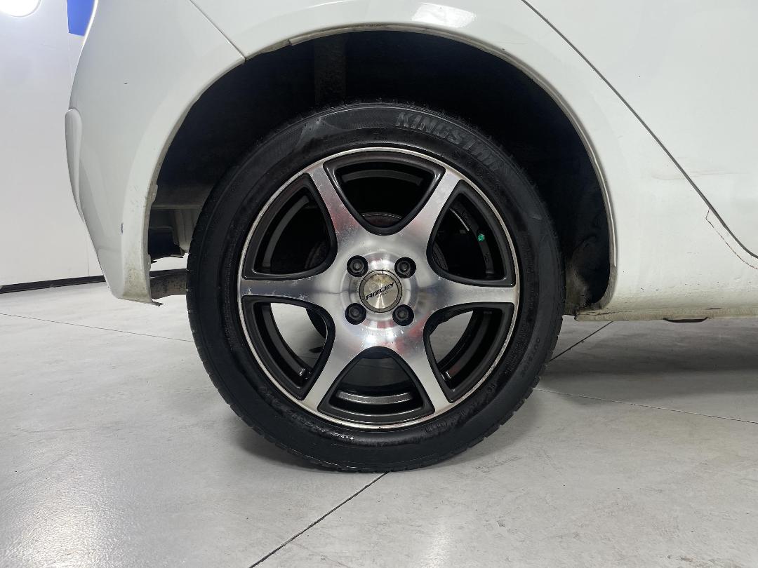 Photo '12' of Mitsubishi Colt