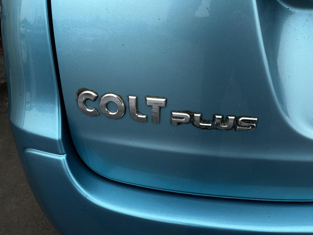 Photo '21' of Mitsubishi Colt Plus LS Photo '21' of Mitsubishi Colt Plus LS