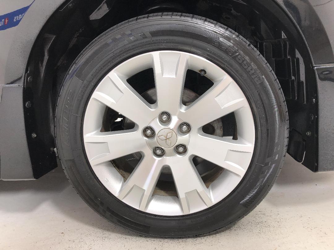 Photo '9' of Mitsubishi Delica Photo '9' of Mitsubishi Delica