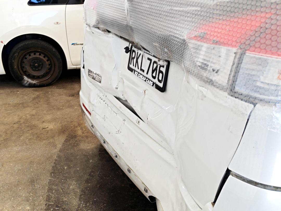 Photo '7' of Mitsubishi Delica D2