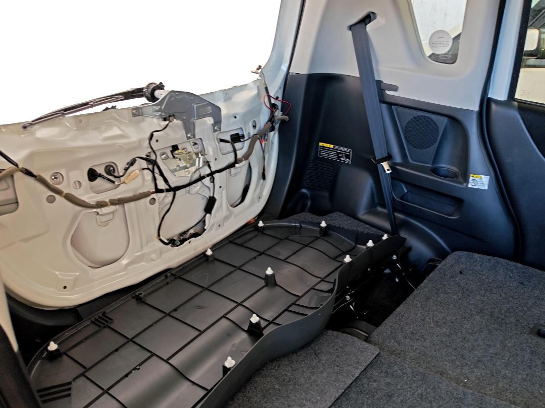 Photo '10' of Mitsubishi Delica D2