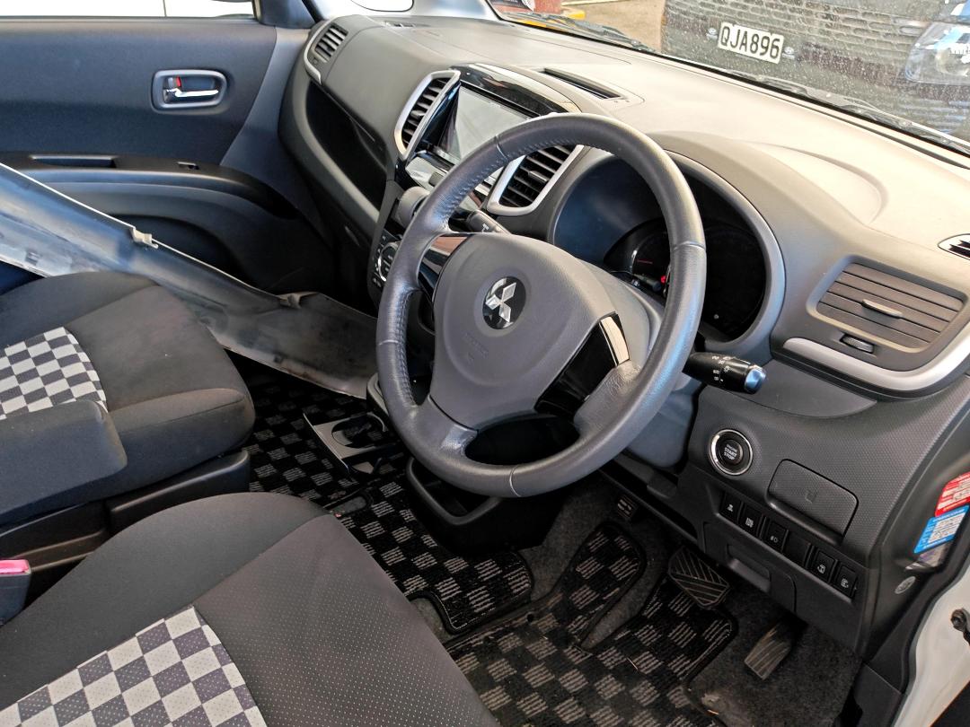 Photo '13' of Mitsubishi Delica D2