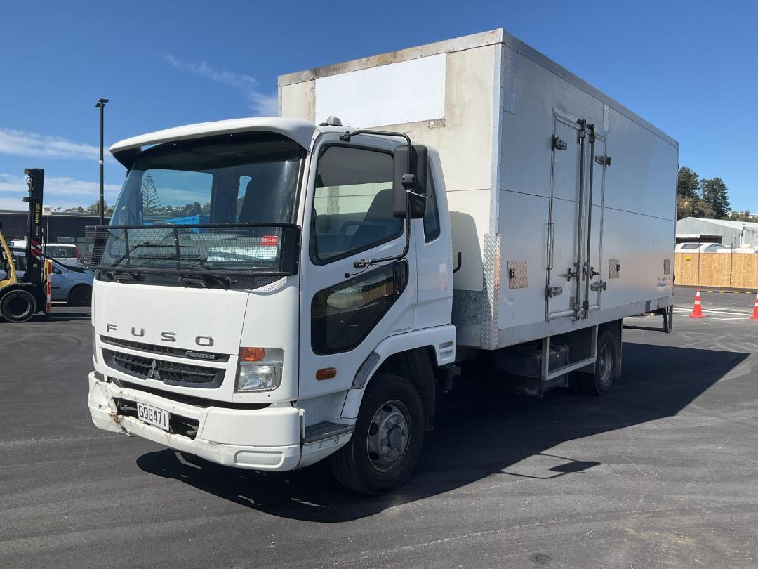 Photo '6' of Mitsubishi Fuso Fighter FK250H8 Box Body