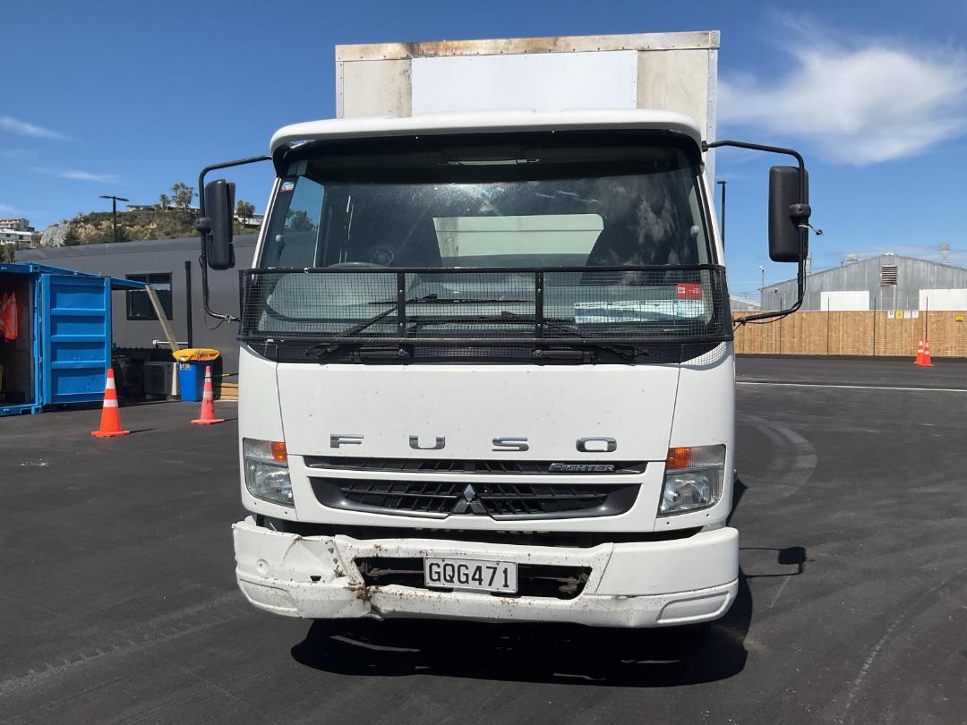 Photo '7' of Mitsubishi Fuso Fighter FK250H8 Box Body