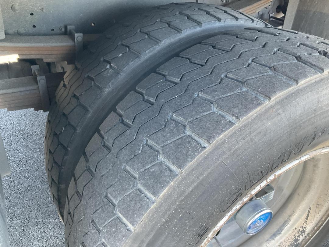 Photo '27' of Mitsubishi Fuso Fighter FK250H8 Box Body