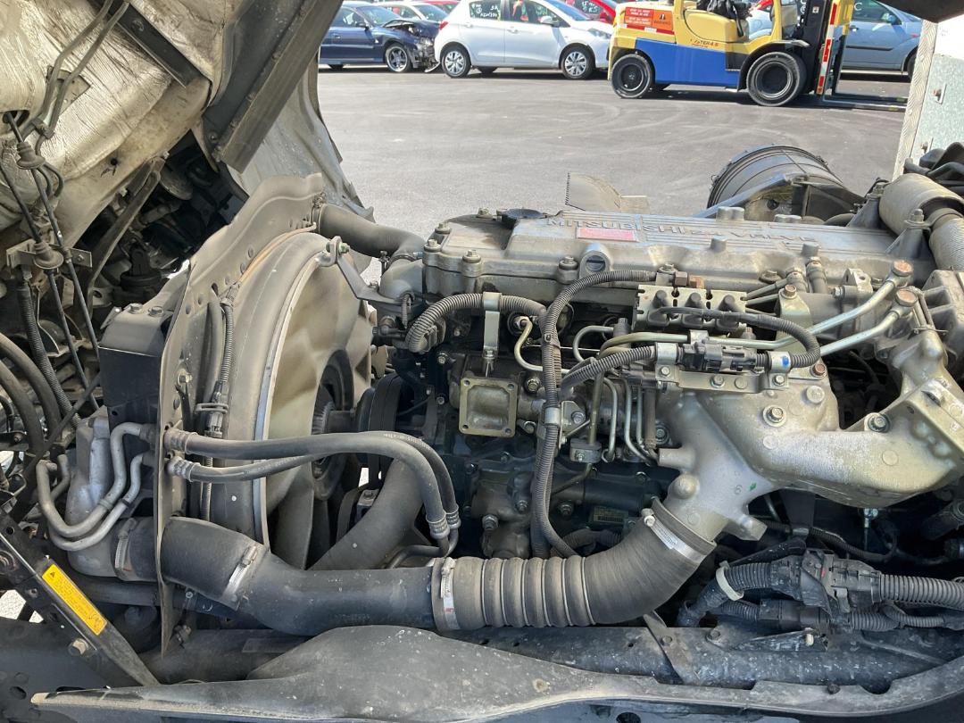 Photo '18' of Mitsubishi Fuso Fighter FK250H8 Box Body