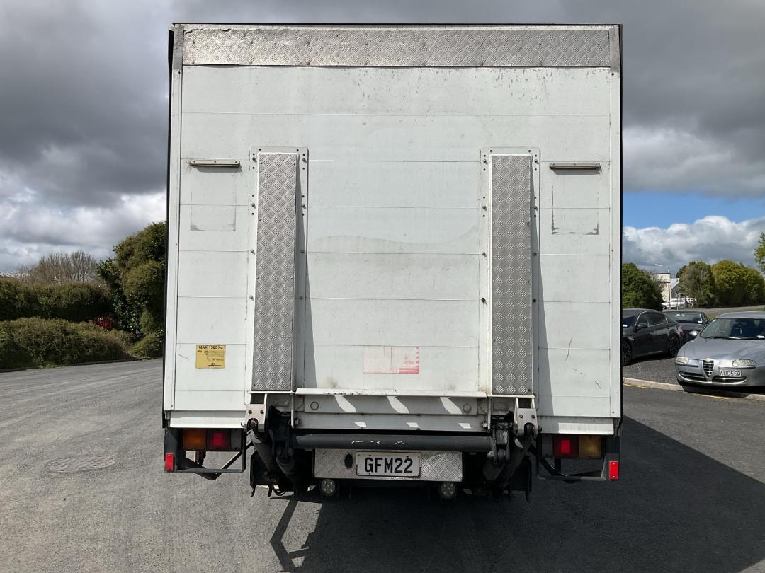 Photo '5' of Mitsubishi Fuso Fighter FK250L8 Curtain/Chiller