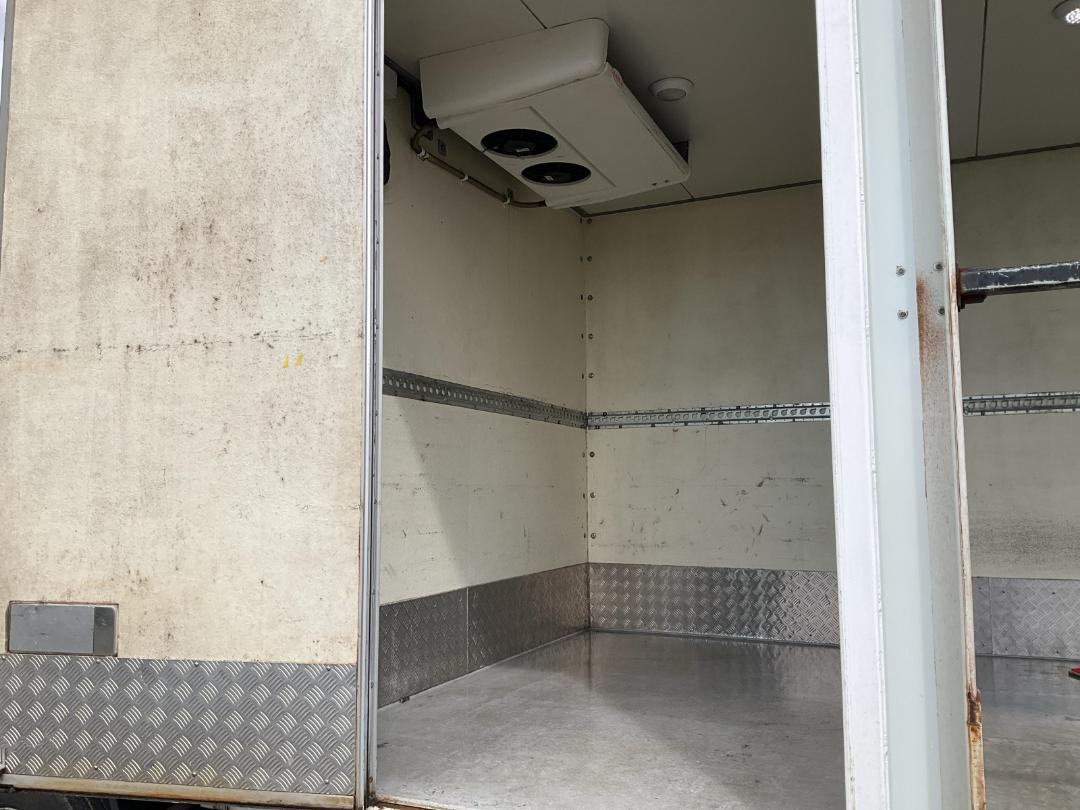 Photo '13' of Mitsubishi Fuso Fighter FK250L8 Curtain/Chiller