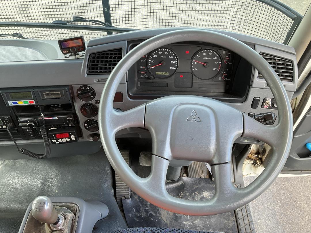 Photo '17' of Mitsubishi Fuso Fighter FK250L8 Curtain/Chiller