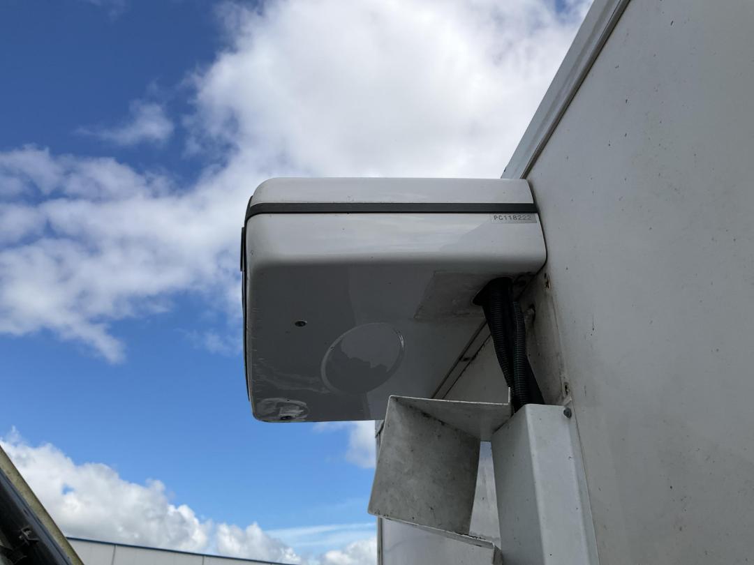 Photo '39' of Mitsubishi Fuso Fighter FK250L8 Curtain/Chiller