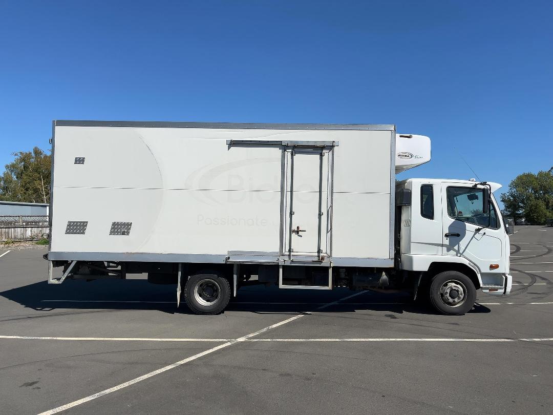 Photo '3' of Mitsubishi Fuso Fighter FK250H8 Chiller