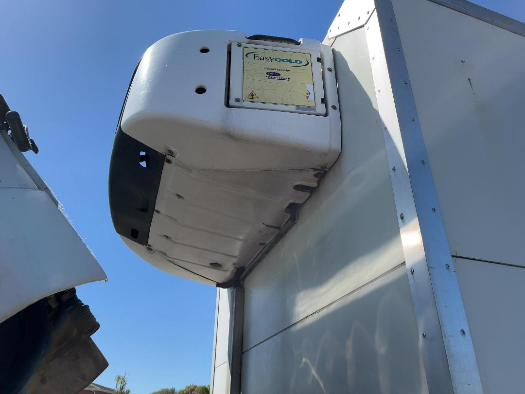 Photo '20' of Mitsubishi Fuso Fighter FK250H8 Chiller