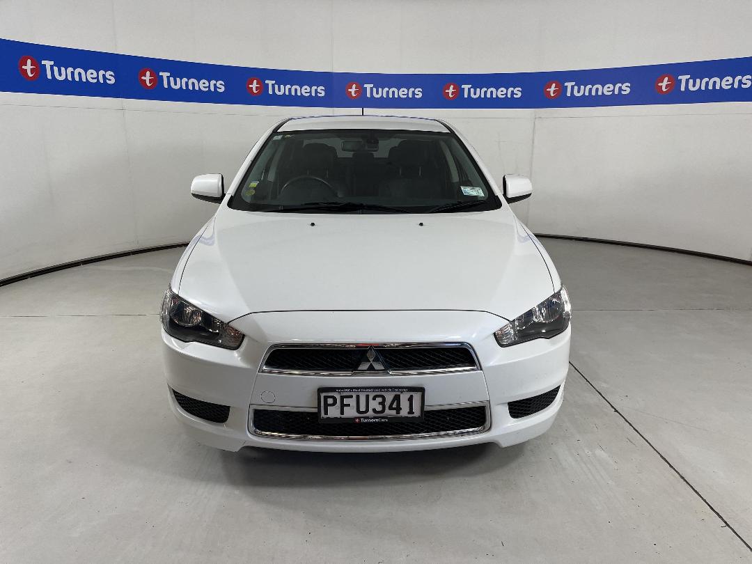 Photo '2' of Mitsubishi Galant