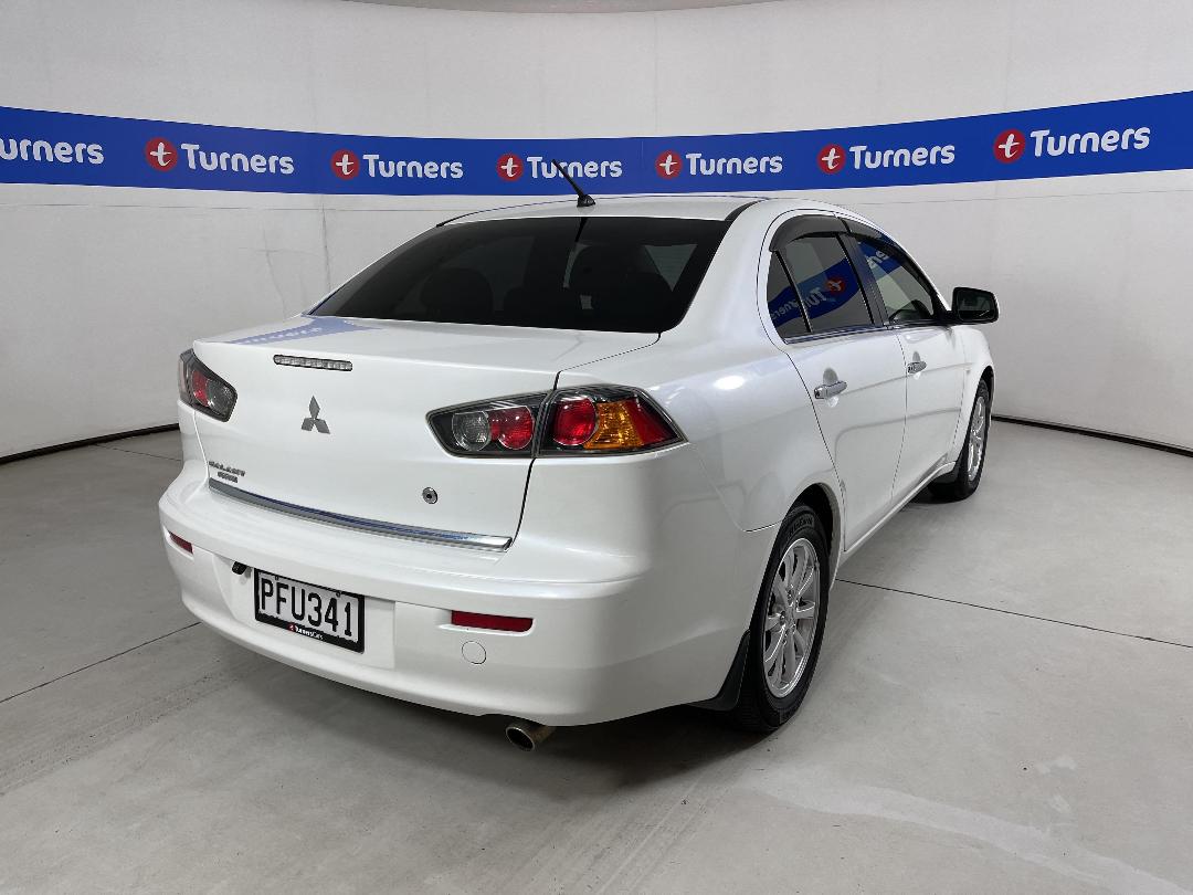 Photo '7' of Mitsubishi Galant