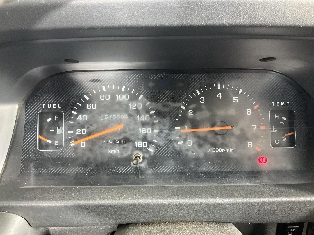 Photo '20' of Mitsubishi L300