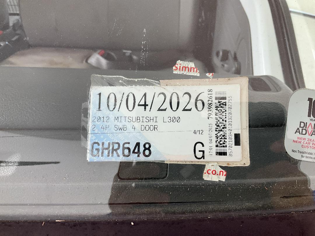 Photo '25' of Mitsubishi L300