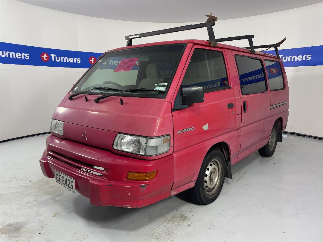 Photo '3' of Mitsubishi L300 SWB Photo '3' of Mitsubishi L300 SWB