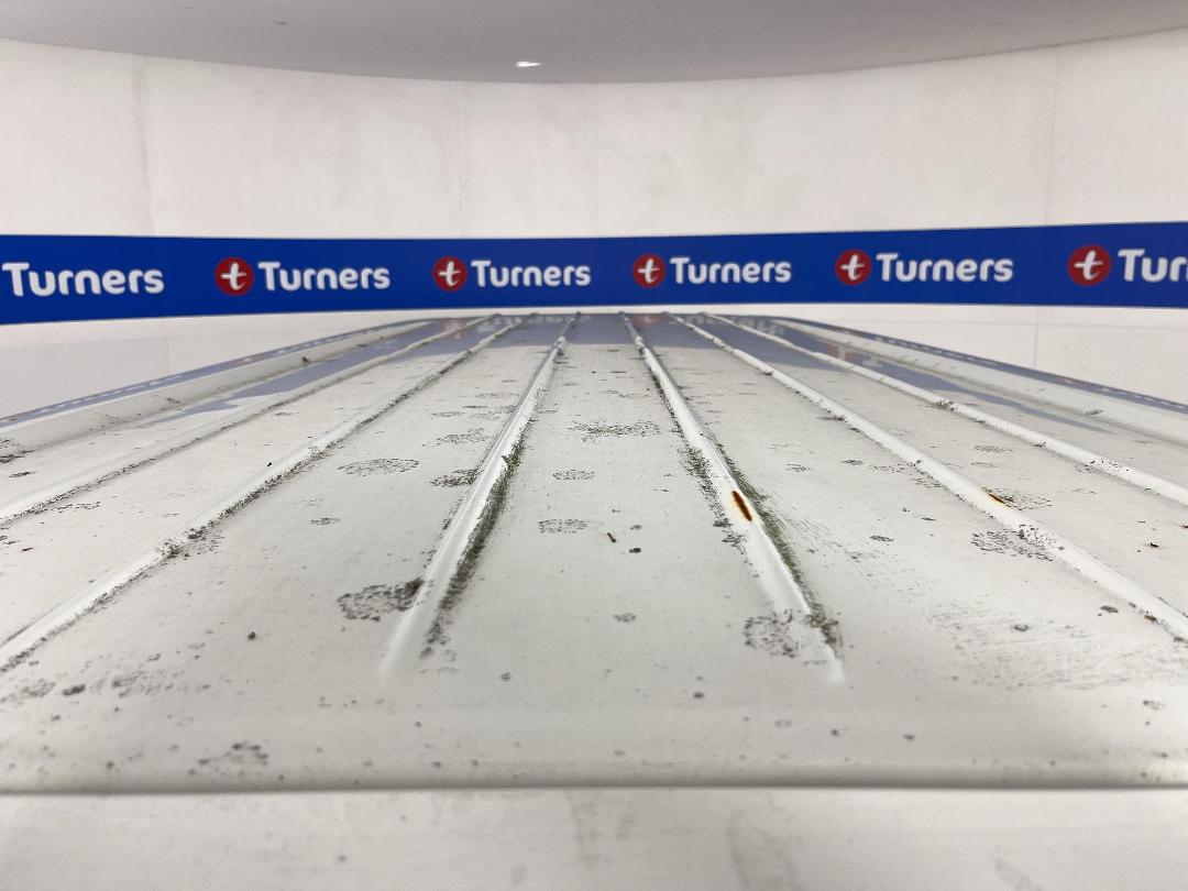 Photo '22' of Mitsubishi L300