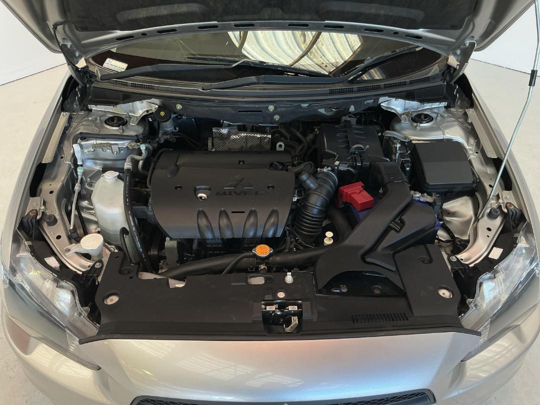 Photo '13' of Mitsubishi Lancer Photo '13' of Mitsubishi Lancer