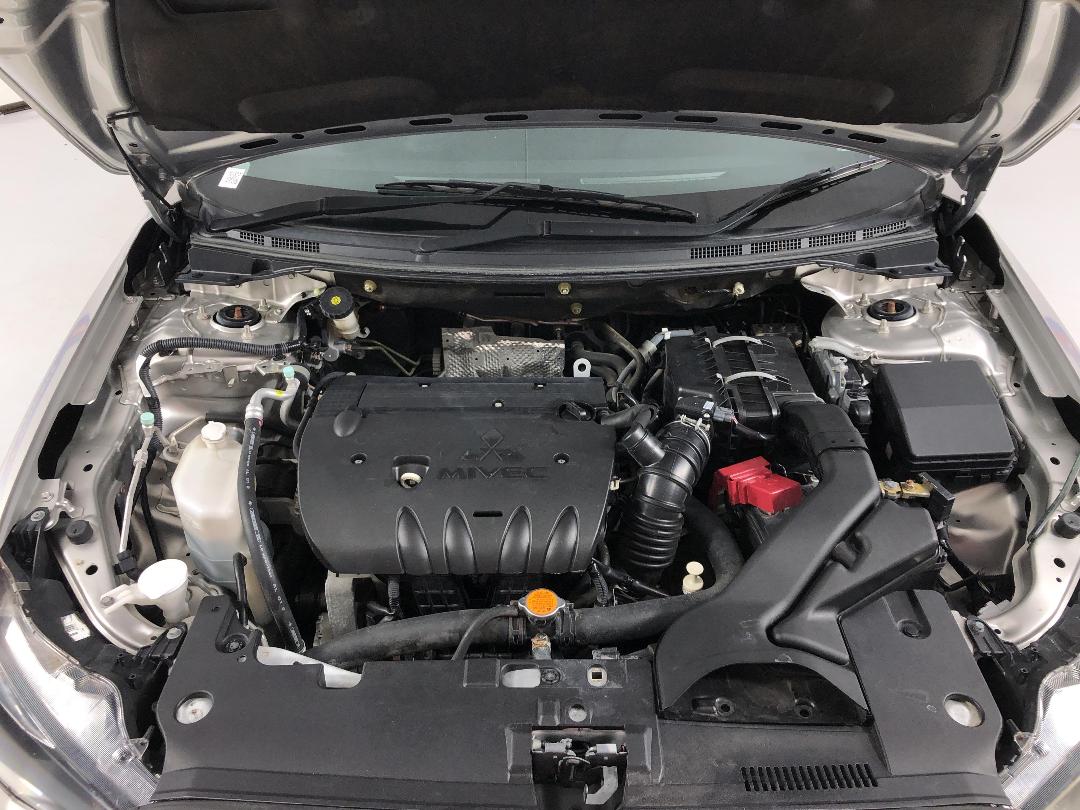 Photo '13' of Mitsubishi Lancer