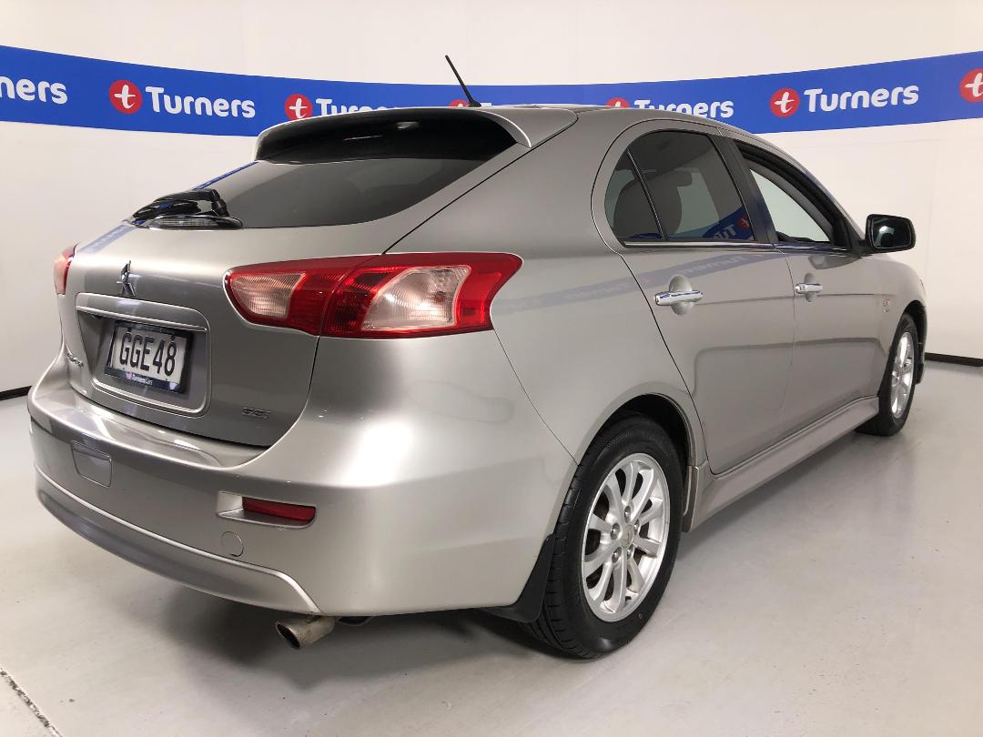 Photo '7' of Mitsubishi Lancer