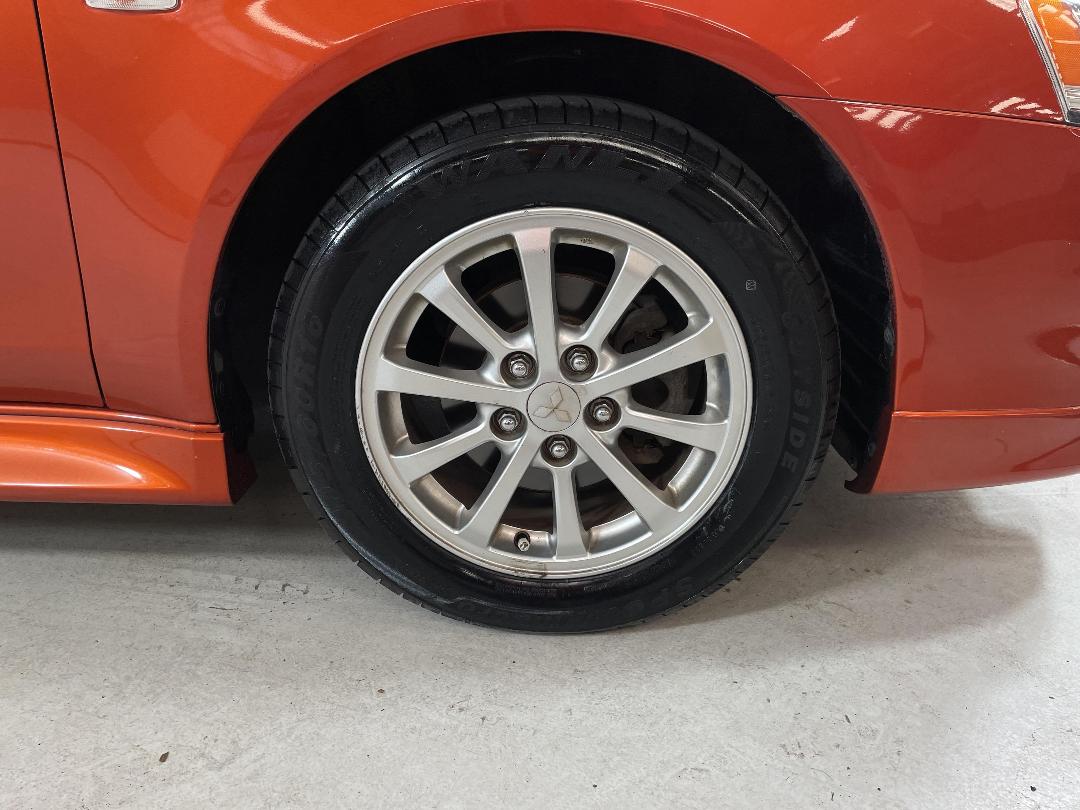 Photo '9' of Mitsubishi Lancer