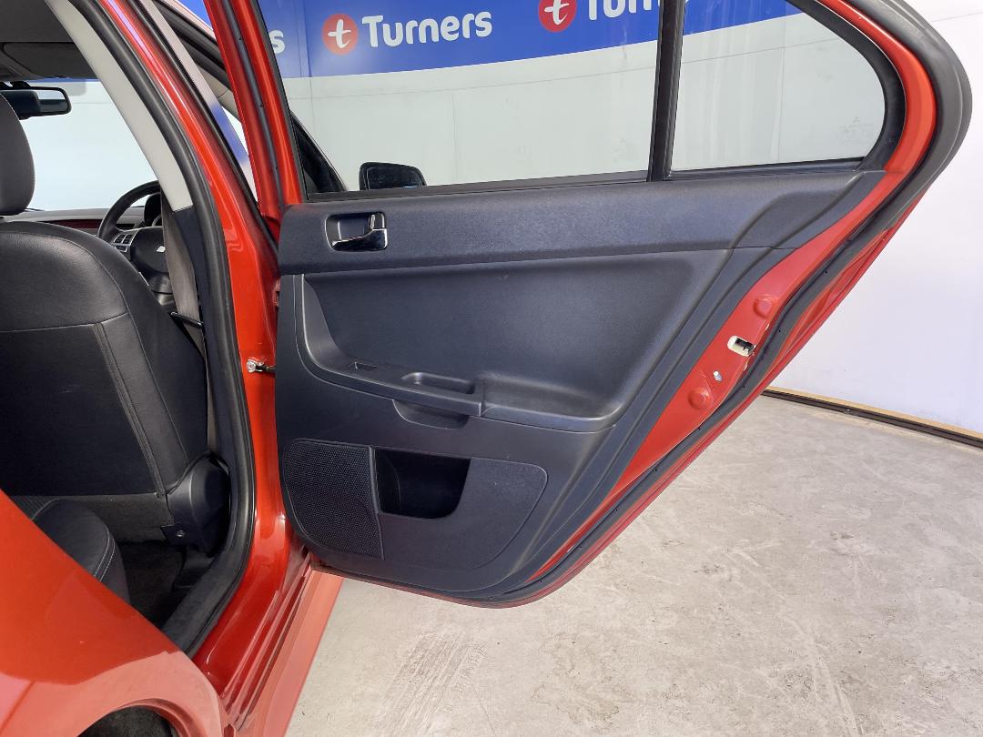 Photo '19' of Mitsubishi Lancer