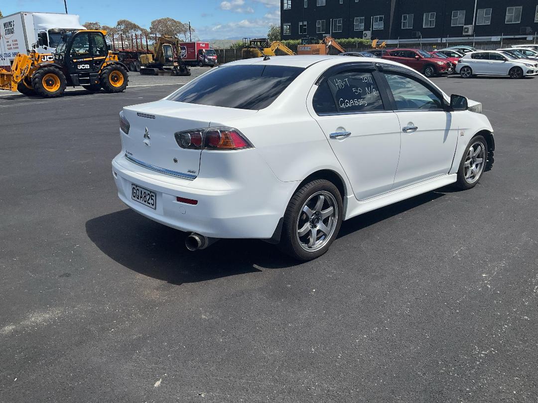 Photo '3' of Mitsubishi Lancer SEI Photo '3' of Mitsubishi Lancer SEI