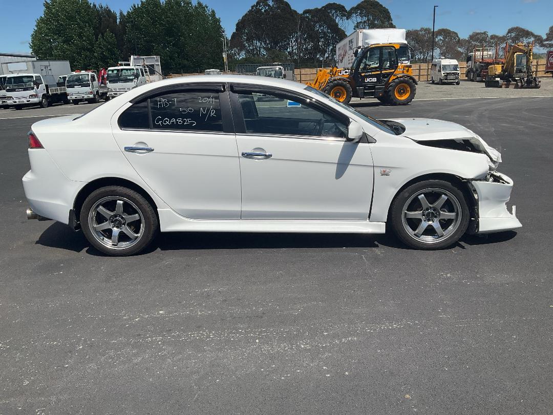 Photo '2' of Mitsubishi Lancer SEI Photo '2' of Mitsubishi Lancer SEI