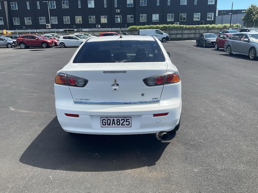 Photo '4' of Mitsubishi Lancer SEI Photo '4' of Mitsubishi Lancer SEI