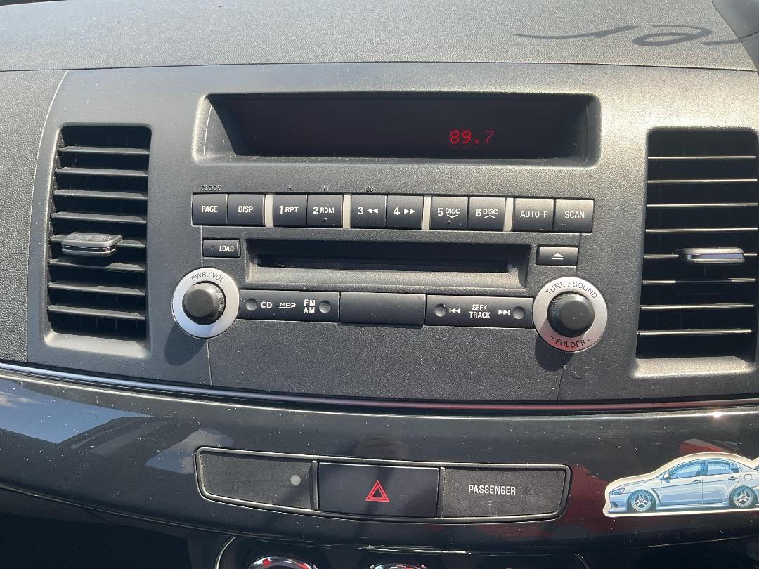 Photo '11' of Mitsubishi Lancer SEI Photo '11' of Mitsubishi Lancer SEI