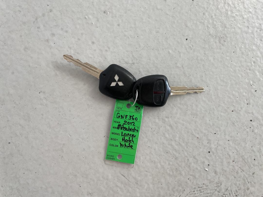 Photo '22' of Mitsubishi Lancer Photo '22' of Mitsubishi Lancer