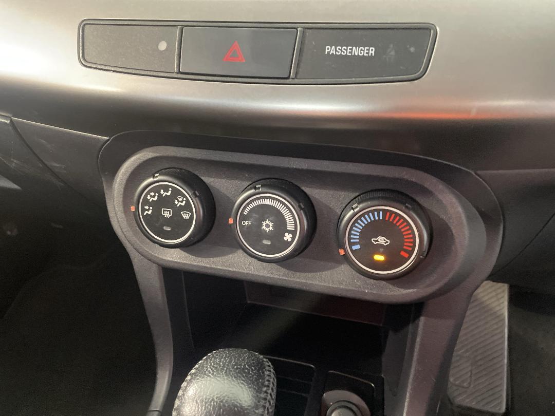 Photo '31' of Mitsubishi Lancer Photo '31' of Mitsubishi Lancer