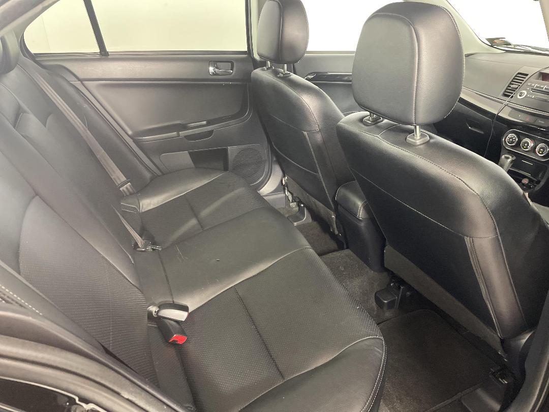 Photo '20' of Mitsubishi Lancer Photo '20' of Mitsubishi Lancer