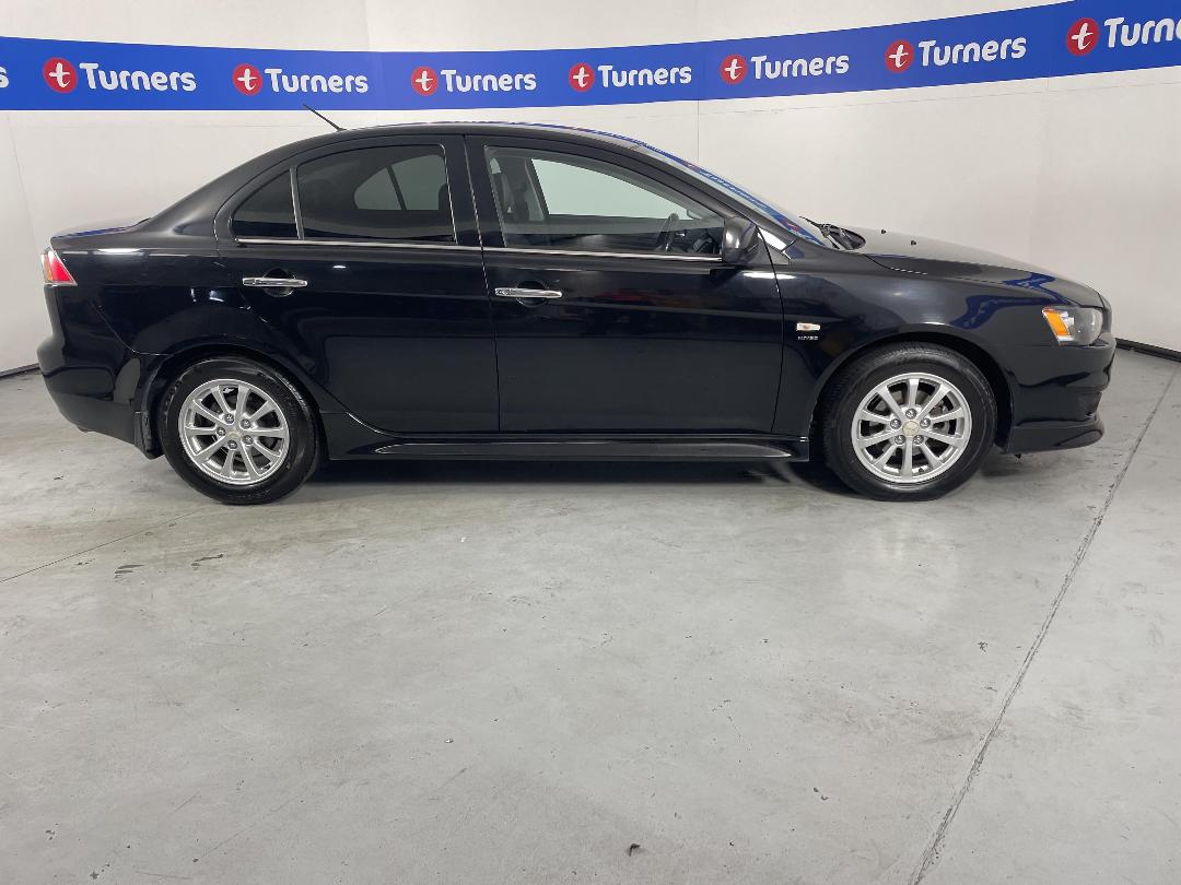 Photo '23' of Mitsubishi Lancer Photo '23' of Mitsubishi Lancer