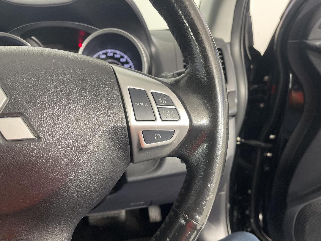 Photo '28' of Mitsubishi Lancer Photo '28' of Mitsubishi Lancer