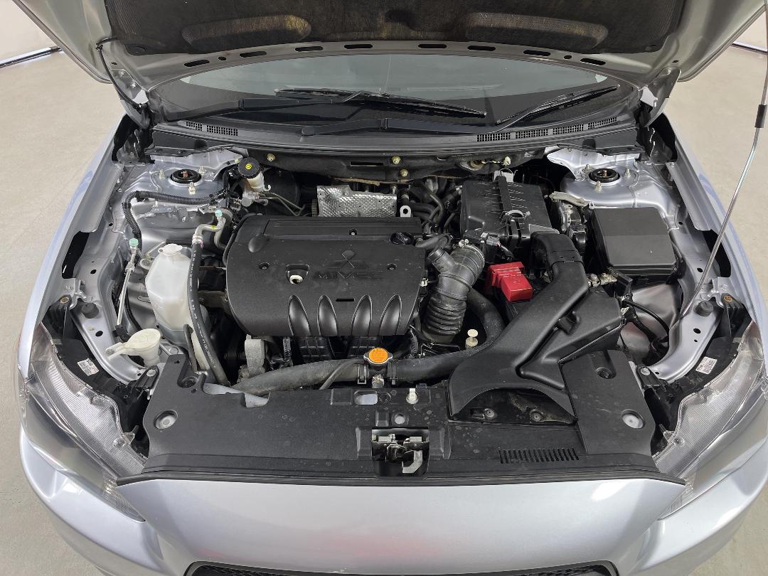 Photo '13' of Mitsubishi Lancer