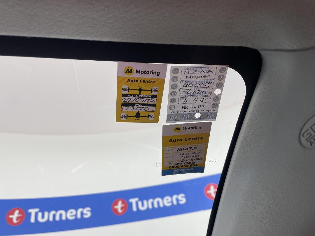 Photo '23' of Mitsubishi Lancer Photo '23' of Mitsubishi Lancer