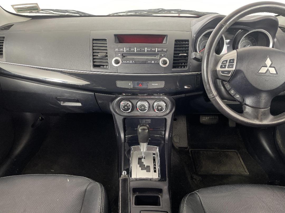 Photo '18' of Mitsubishi Lancer Photo '18' of Mitsubishi Lancer