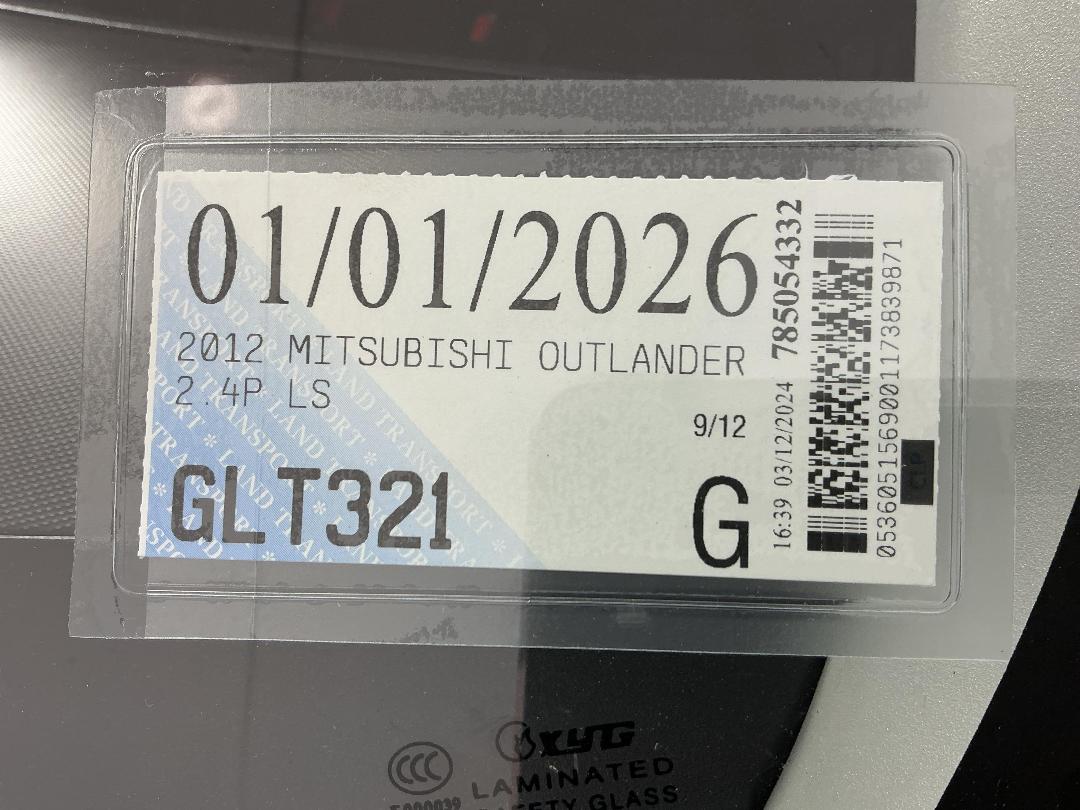 Photo '29' of Mitsubishi Outlander