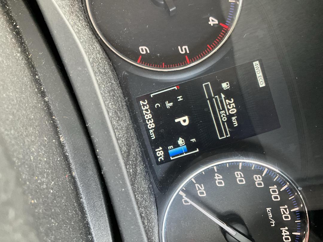 Photo '23' of Mitsubishi Outlander Photo '23' of Mitsubishi Outlander