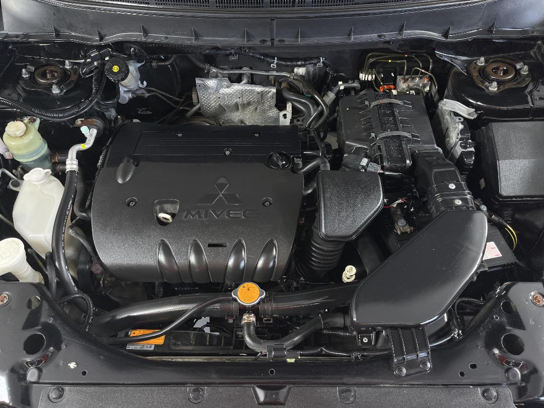 Photo '13' of Mitsubishi Outlander Photo '13' of Mitsubishi Outlander