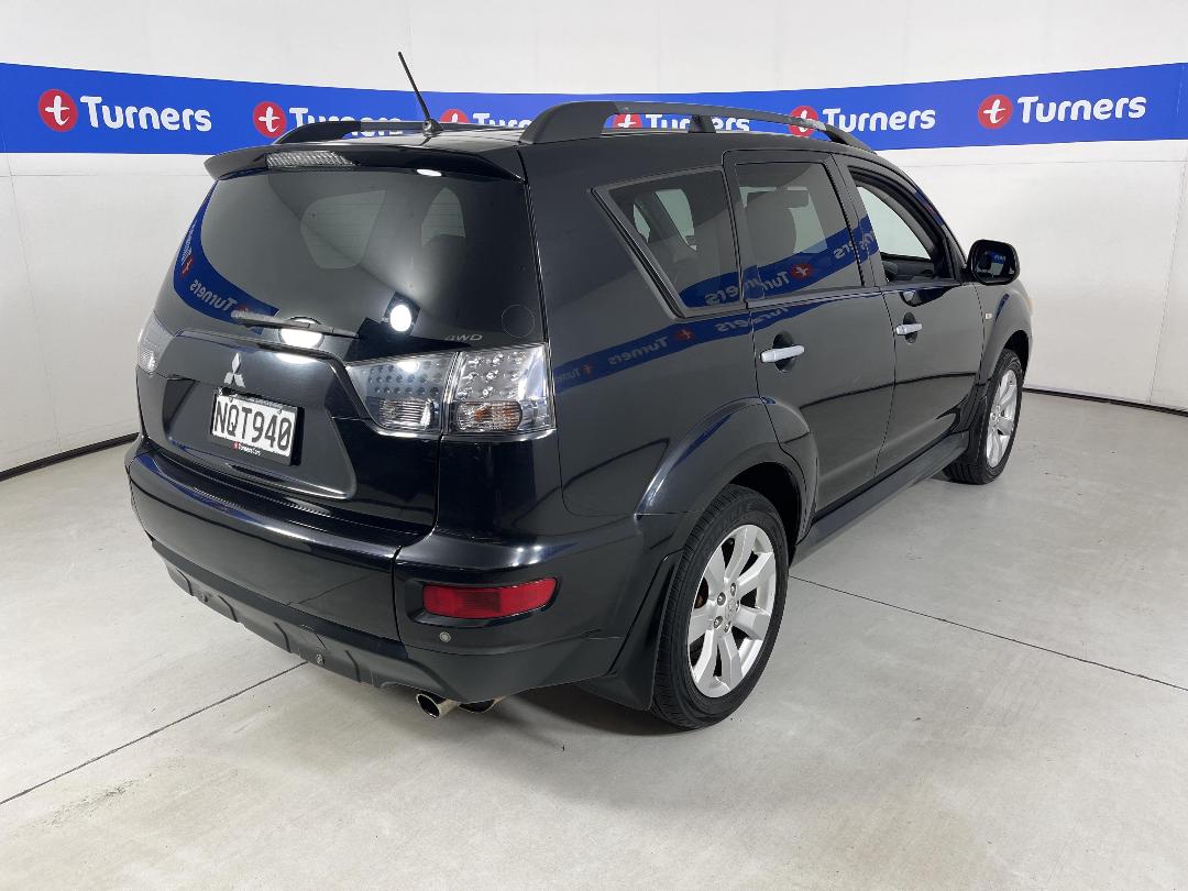 Photo '7' of Mitsubishi Outlander Photo '7' of Mitsubishi Outlander