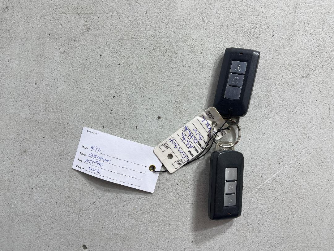 Photo '22' of Mitsubishi Outlander Photo '22' of Mitsubishi Outlander