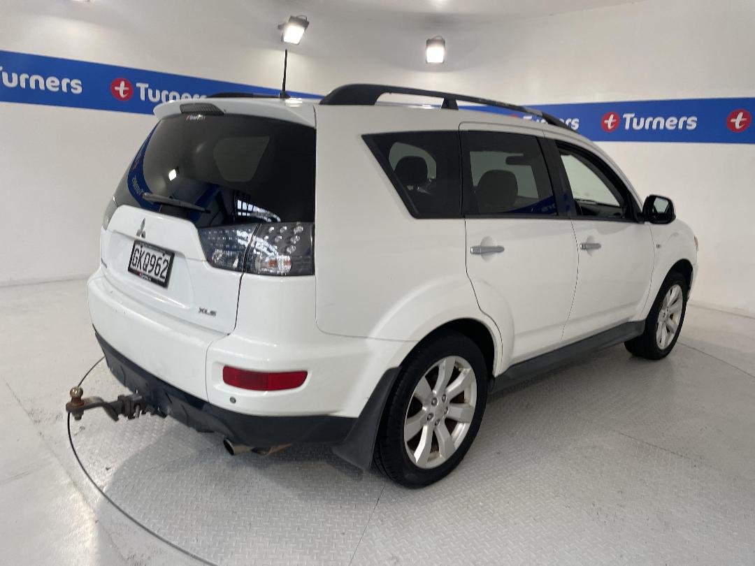 Photo '7' of Mitsubishi Outlander Photo '7' of Mitsubishi Outlander