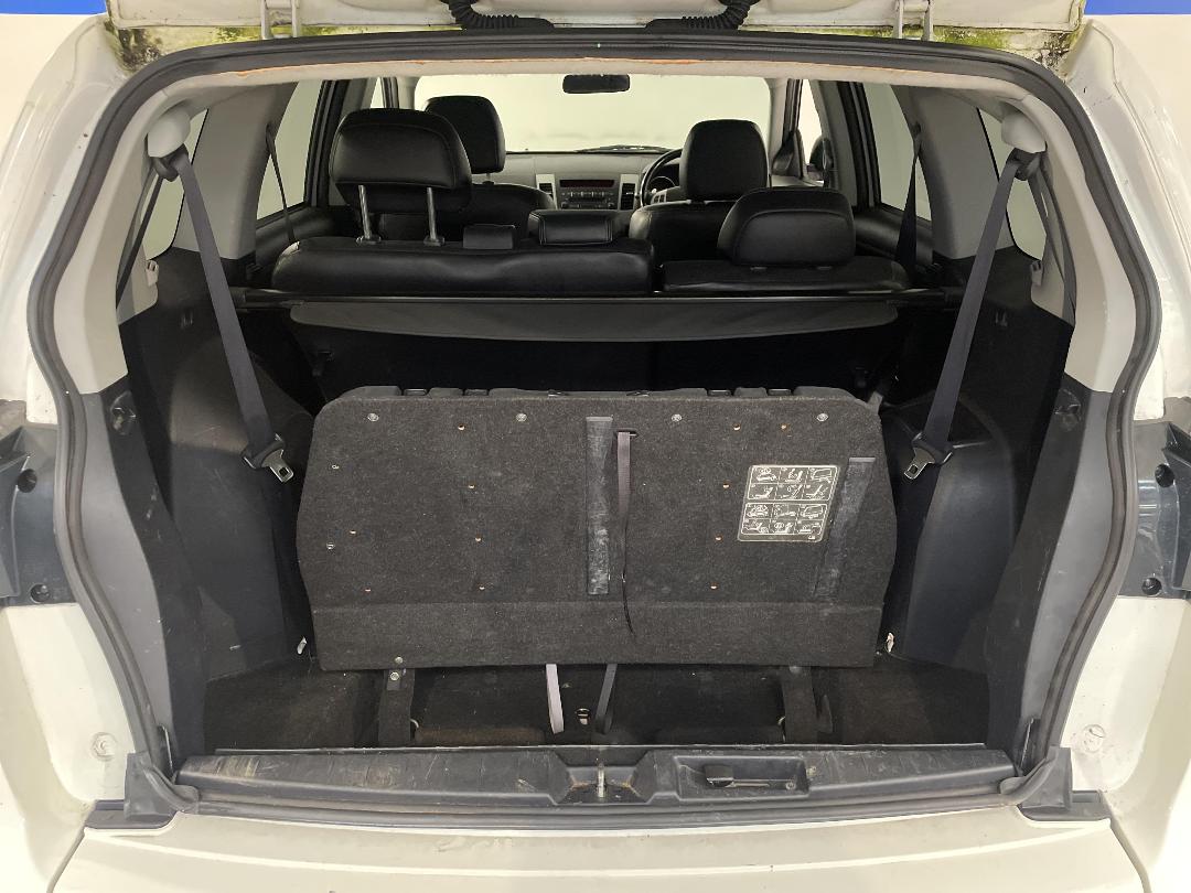 Photo '14' of Mitsubishi Outlander Photo '14' of Mitsubishi Outlander