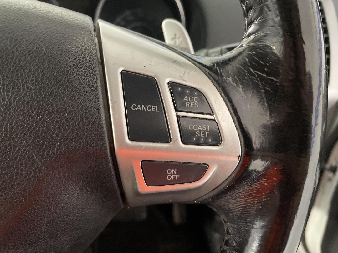 Photo '26' of Mitsubishi Outlander Photo '26' of Mitsubishi Outlander