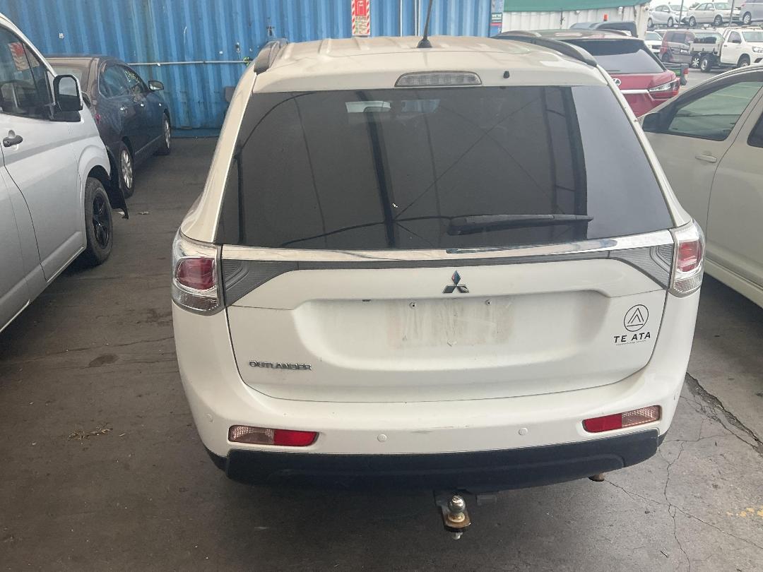 Photo '11' of Mitsubishi Outlander LS