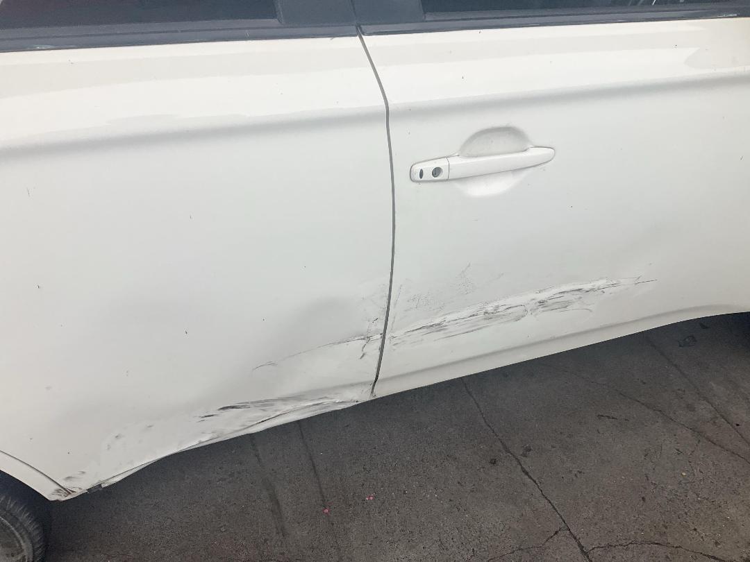 Photo '15' of Mitsubishi Outlander LS