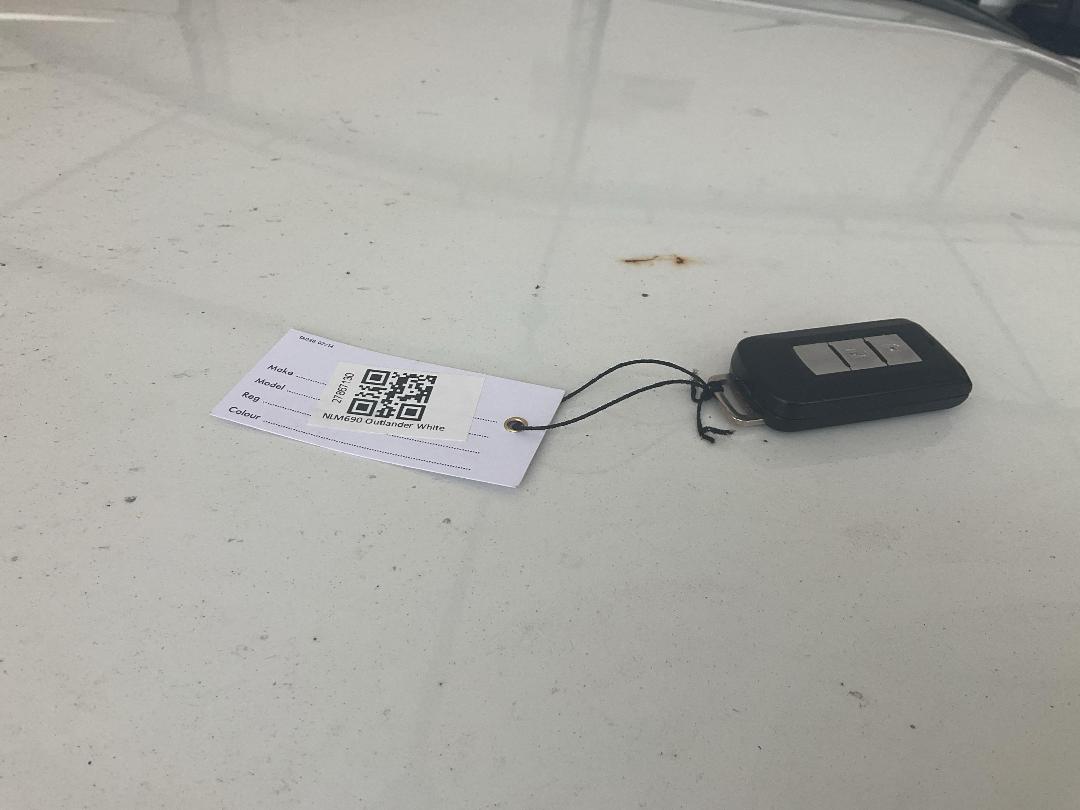 Photo '17' of Mitsubishi Outlander LS